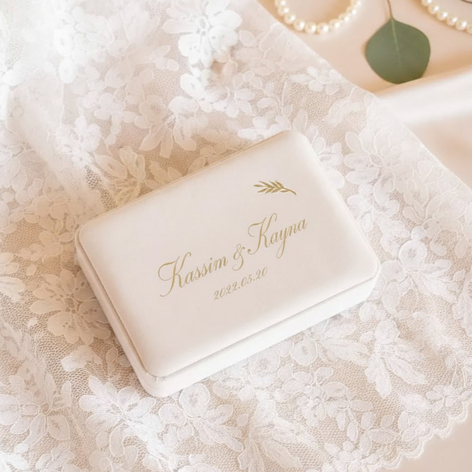 Boîte à bijoux en flanelle personnalisée – Coffret élégant pour mariage & cadeaux